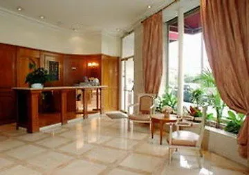 Hotel Fertel Maillot Parigi